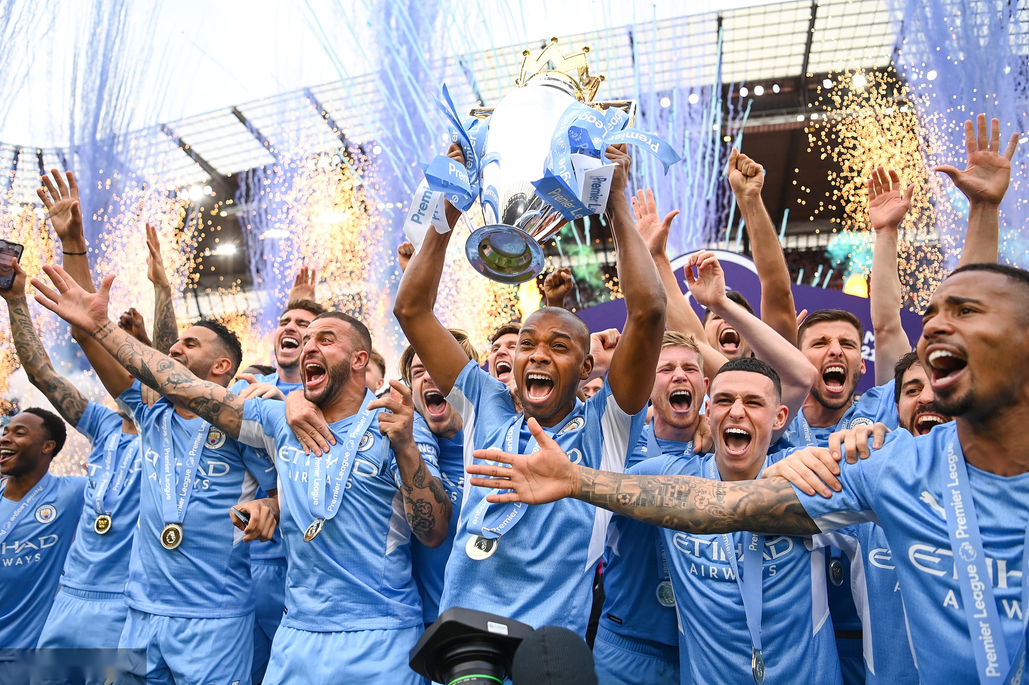 充气燕尾服 充气燕尾服