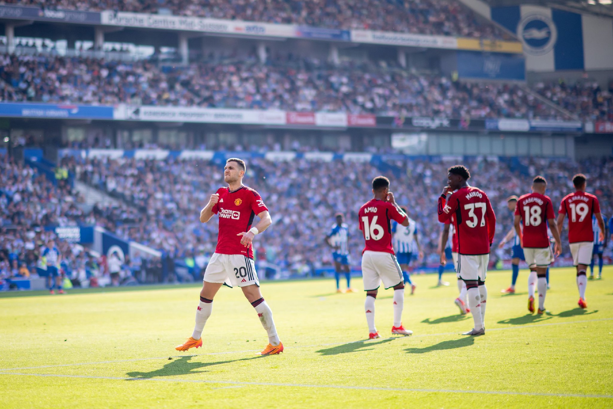 英超球队更 英超球队更